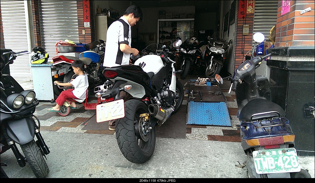 按圖片以瀏覽大圖

名稱:	474583_617790011583398_1568658482_o.jpg
瀏覽次數:	2
文件大小:	479.4 KB
ID:	178
