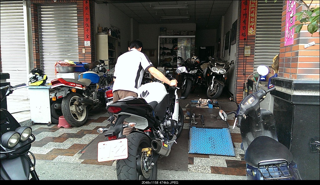 按圖片以瀏覽大圖

名稱:	913668_617789971583402_1228966663_o.jpg
瀏覽次數:	2
文件大小:	473.6 KB
ID:	182